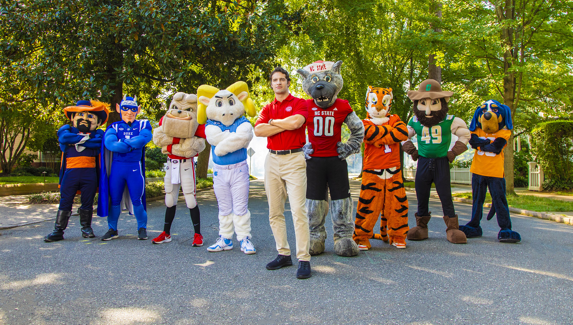 Mascot Lane Returns